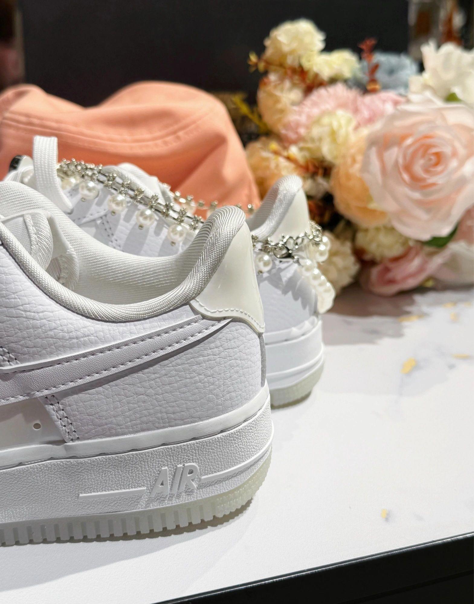 这空军穿上谁穿上都很甜酷